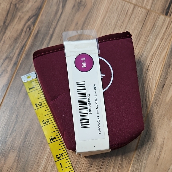Soda Sok 2 Maroon Drink Sleeve NWT - Picture 8 of 10